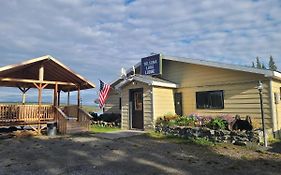 Tolsona Lake Lodge